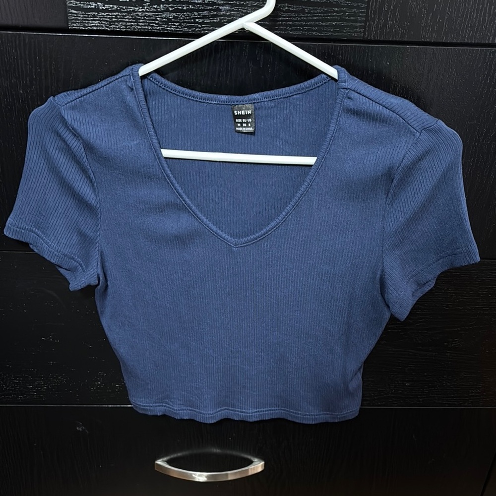 SHEIN Blue Fitted Crop T-Shirt